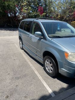 2010 Chrysler town and country wheelchair ramp van