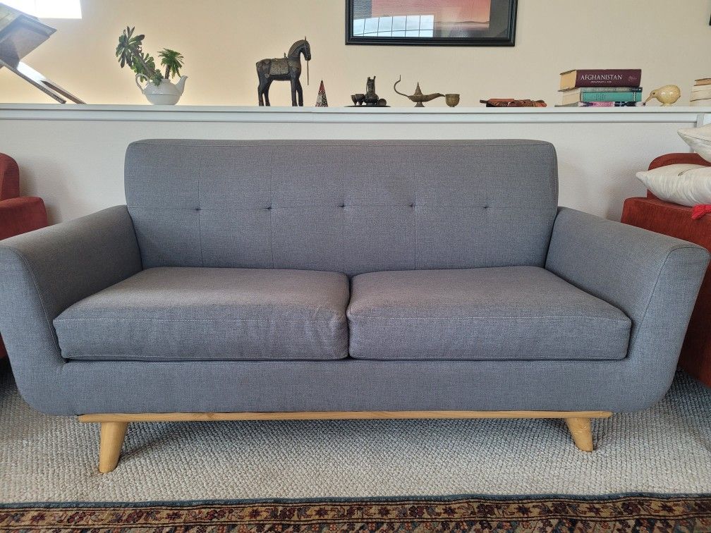 Custom-Made Modern Loveseat – Excellent Condition