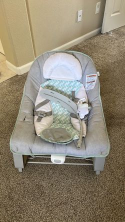 Baby vibrating caddy