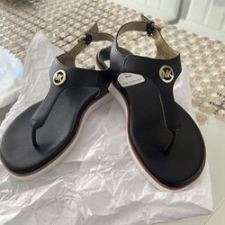 Michael Kors women sandal 7.5