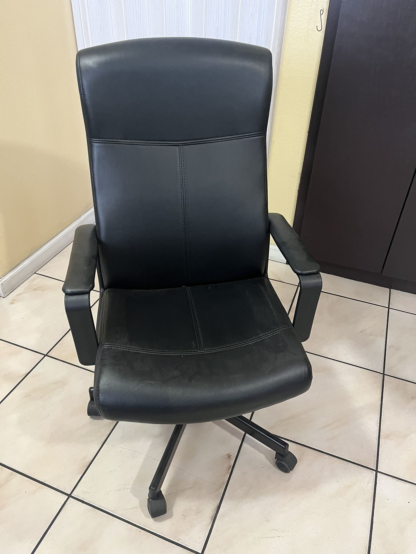 office chair black ikea malkom 22121 $50