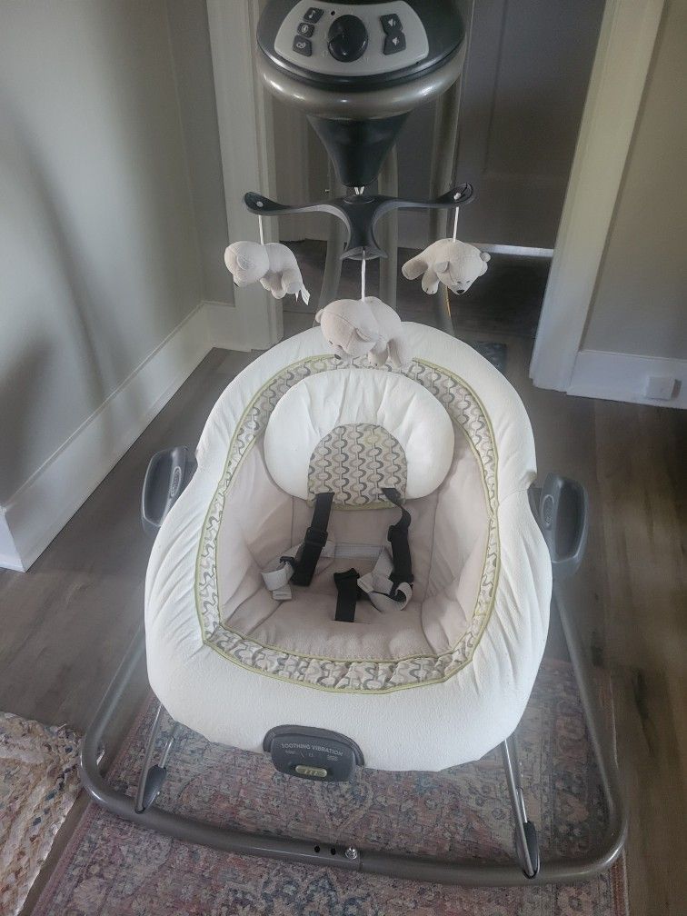Free Graco Baby Swing