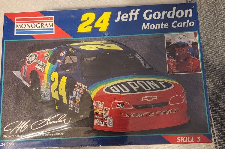 Nascar Jeff Gordon 1:24 Scale Model Skill 3 Monogram #24 DuPont Monte Carlo New