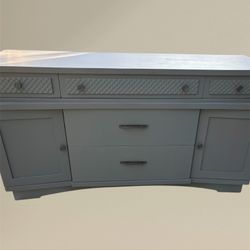 7-Drawer MCM Wooden Dresser / Free Local Delivery 🚚 Available!!