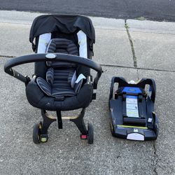 Doona Infant Car Seat /  Stroller and Base