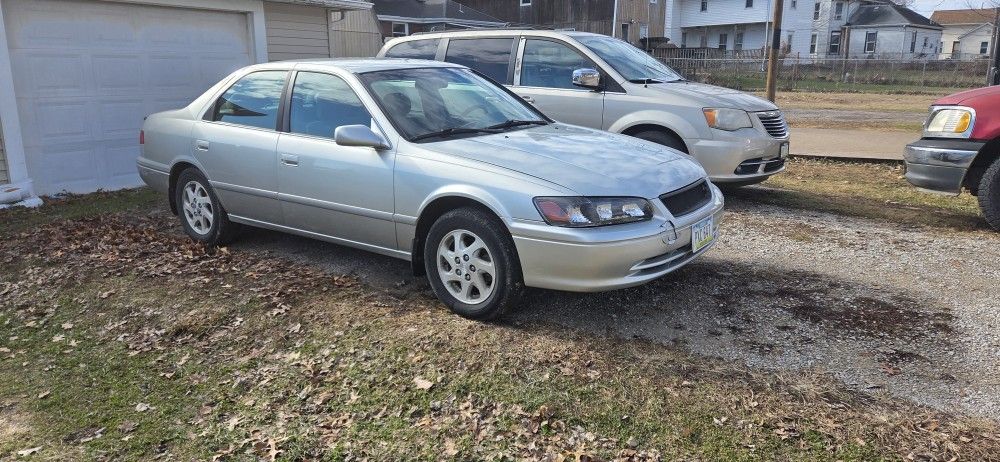 2000 Toyota Camry