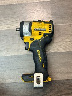 DEWALT 20-volt Max Variable Speed Brushless 3/8-in square Drive Cordless Impact Wrench (tool only)