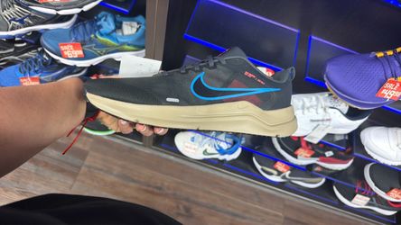Nike Running Sneaker Dark Gray Blue Swoosh