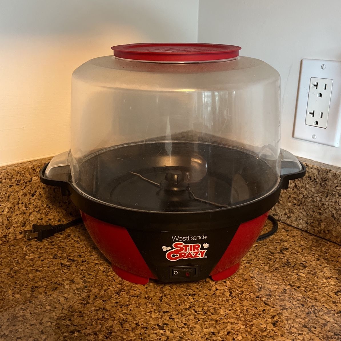 WestBend Stir Crazy Stirring Popcorn Machine for Sale in San Diego, CA -  OfferUp