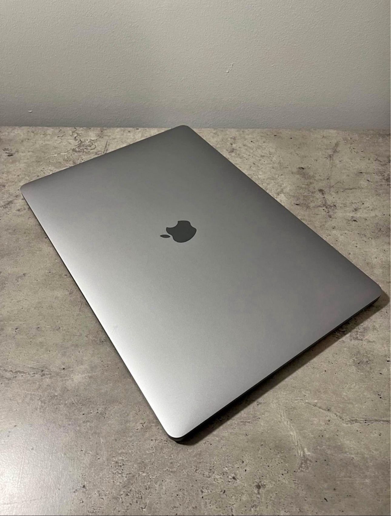 macbook Pro 16inch 2019, 512GB