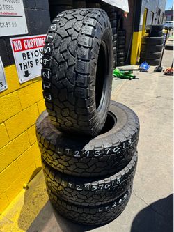 LT 295/70/18 used set ( Toyo A/T )