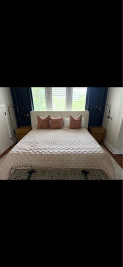 King bed and 2 side tables