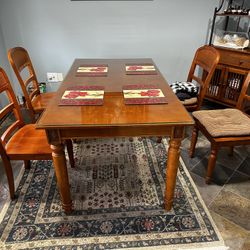 Antic Dining Room Table &4 Chairs