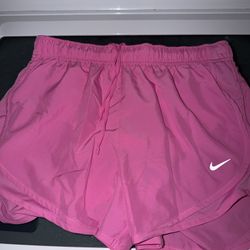 Athletic Shorts Size M