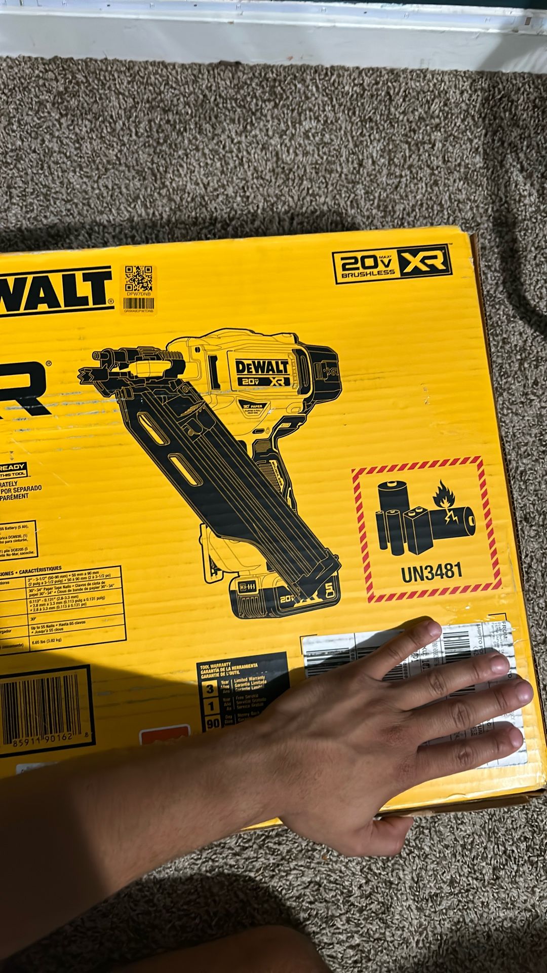 DEWALT CORDLESS NAILGUN & KIT With Nails