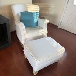 Rocking Chair With Ottoman 