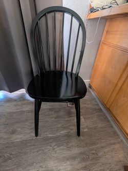Dining chairs (set of 4)