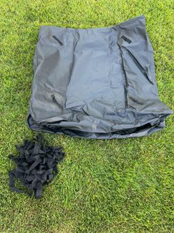 Reese Explore Plastic Cargo Carrier 36” x 36” x 18” Velcro Covering Over Zipper On 2 Sides
