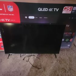 Roku Flat Screen TV Barley Used