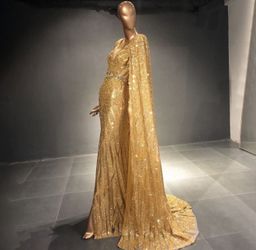 Gold Luxury Gown Size 16-18