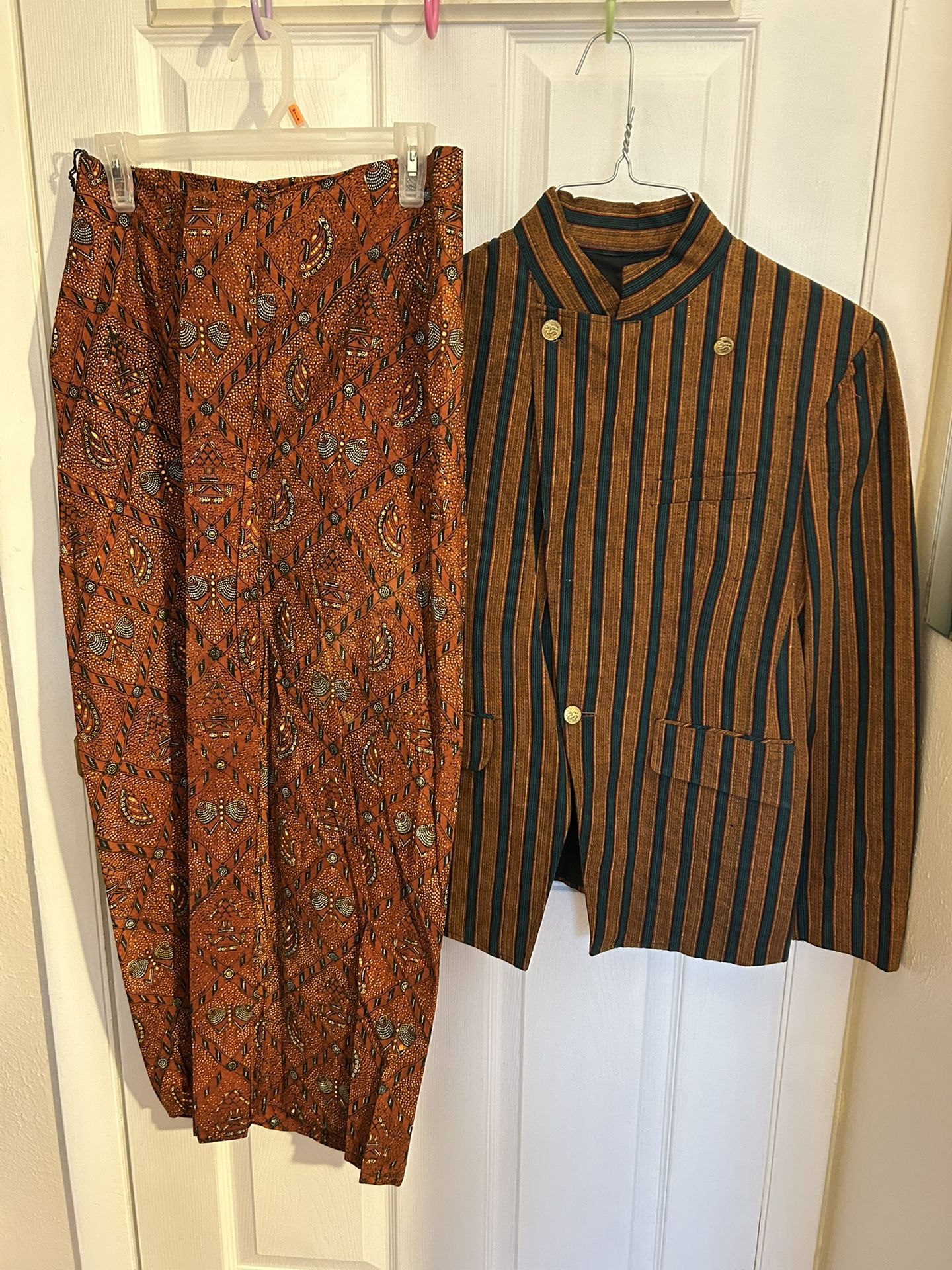 Traditional Indonesian Men’s Batik Clothing