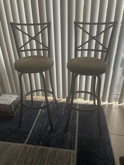 Swivel Seat Bar Stools