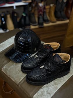 Zapatos y gorra original
