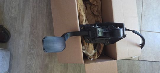 FORD PEDAL