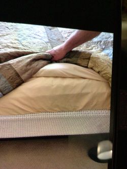 QUEEN SIZE CORSICANA BRAND C3-6050 BED WITH METAL FRAME