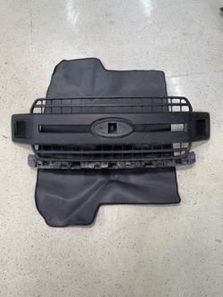 2018-2020 Ford F-150 Xlt Front Bumper Radiator Grille Molding Oem JL34-8200