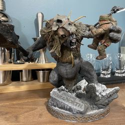 Lord Of The Rings War In The North Snow Troll Statue 