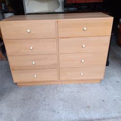 6-Drawer Oak Dresser 