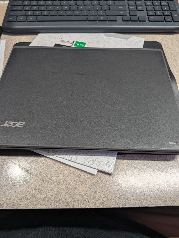 📌 For Sale: Acer TravelMate B311-31 (Windows 10 Pro)