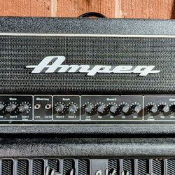 Ampeg VH140C