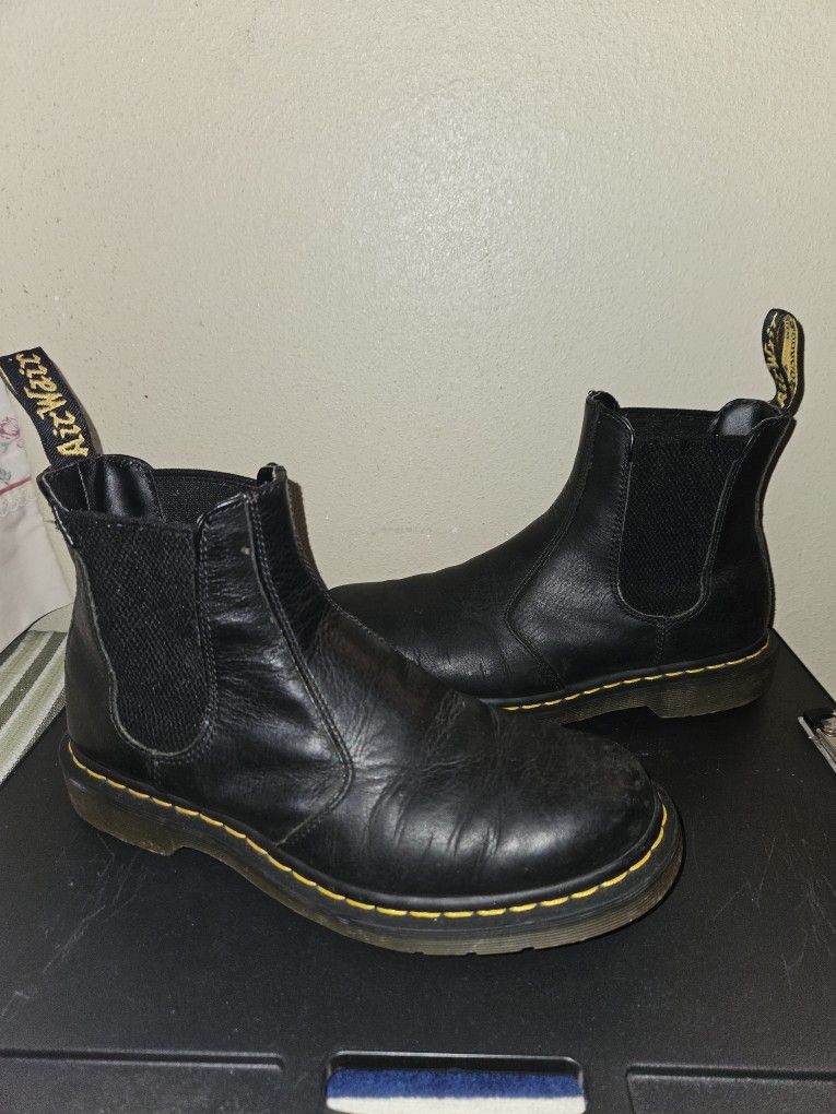 Dr Martens Black Chelsea Boots 9M
