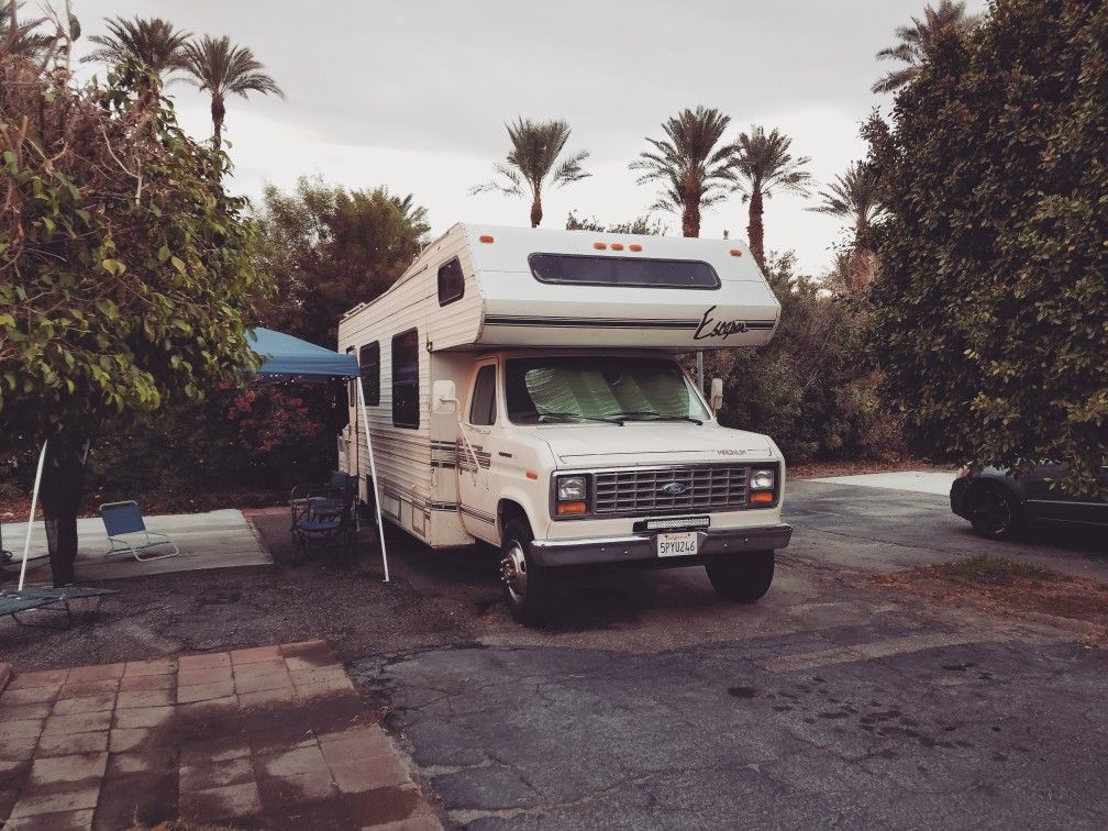 1988 Damon Escaper Magnum Ford RV