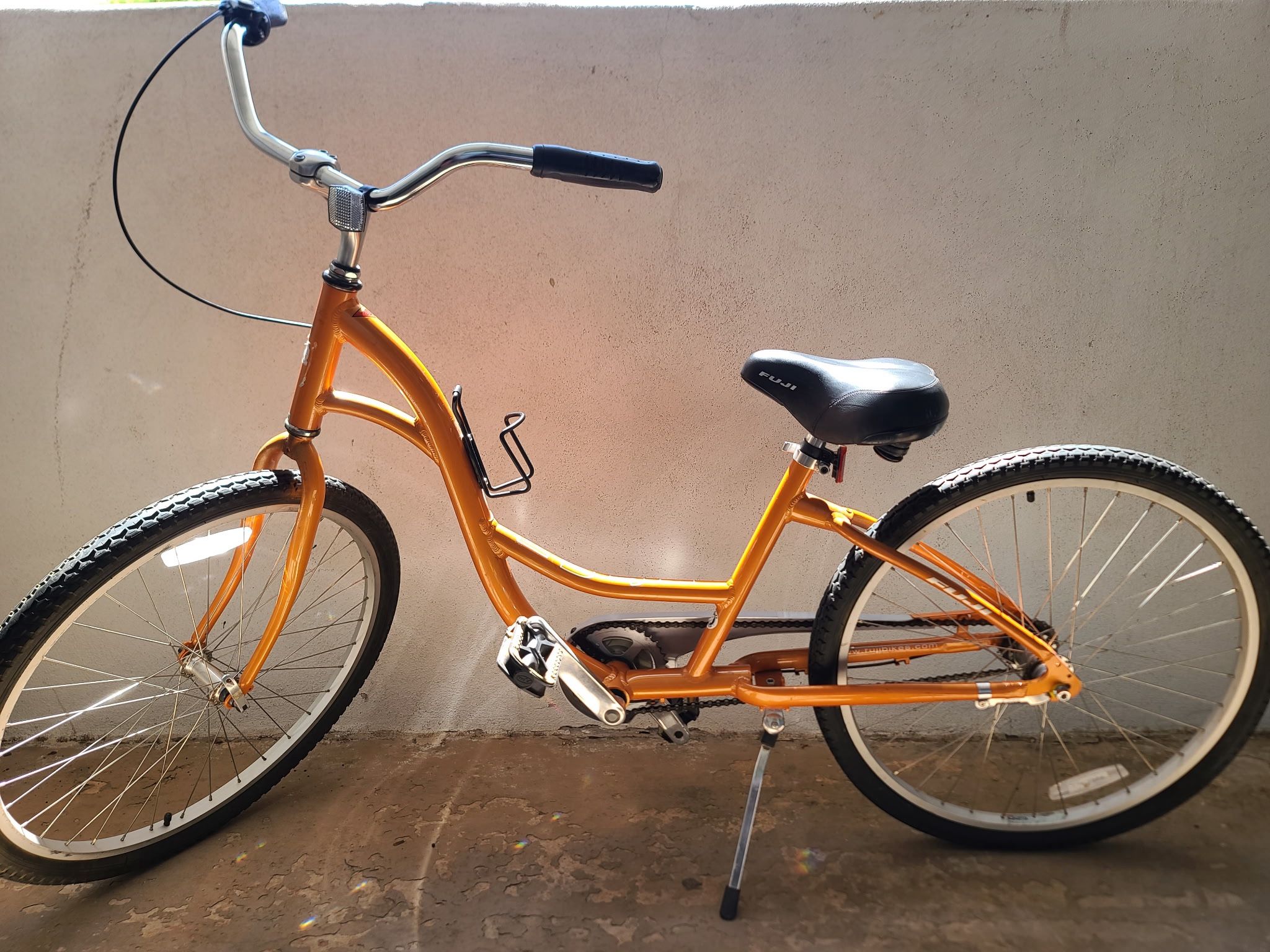 Fuji Saratoga 2.0 LS Cruiser Bike 3 - Speed