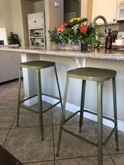 Pier 1 Metal Bar Stools