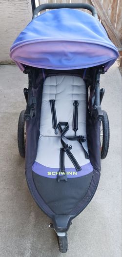 Carriola Y Ropa Para Niña Y Zapatos 