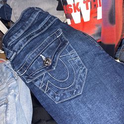 Women’s Joey Mid Rise Flare True Religion Jeans