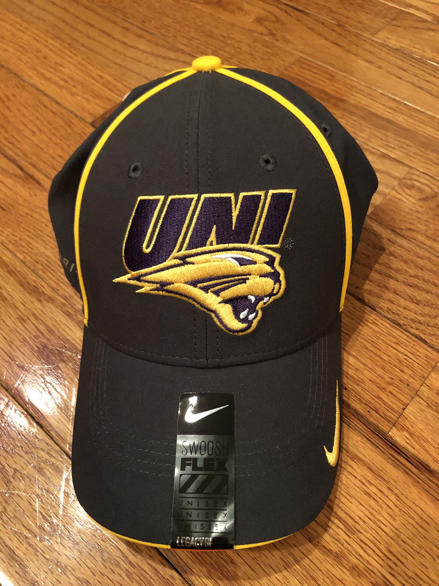 New Nike Flex Dri Fit Northern Iowa University UNI Panthers Hat Cap