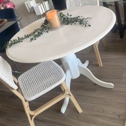 SHABBY CHIC DINNETTE SET 