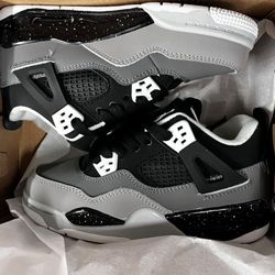 Air Jordan 4 Retro Fear Size 12c PS Pre School
