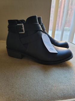 New Never Use TIME And TRU Women's Strap  Boots