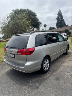 2005 Toyota Sienna