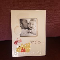 New Hallmark Winnie The Pooh Picture Frame 