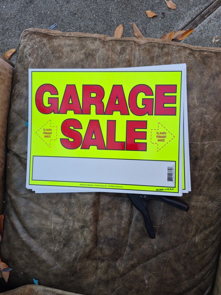 Estate Sale (Everything MUST Go)antiques Furniture , Jewelry, Hennenedy Figurines , David Winter Cottages S, Couches, Chairs . 93 Mackie Dr Martinez