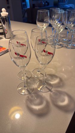 Mumm champagne glasses
