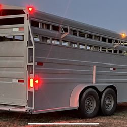  titan stock trailer with three dividers