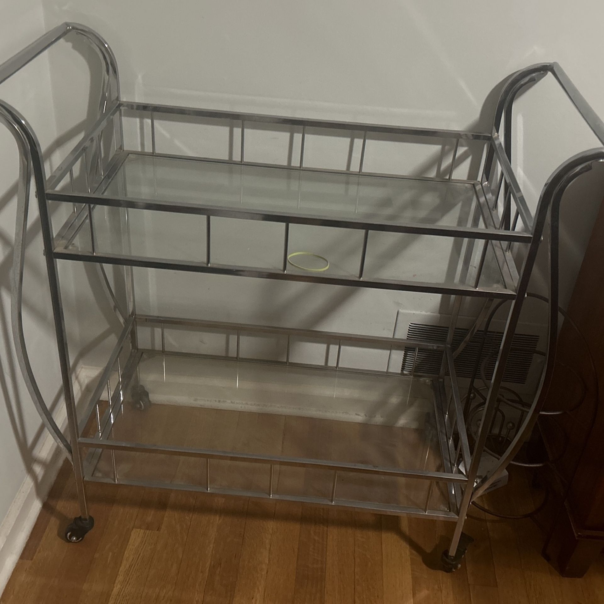 Serving Table